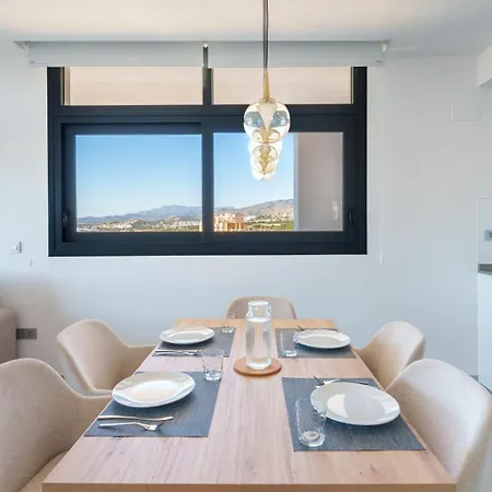 Eagle Tower Sea View *