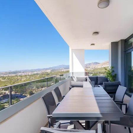 شقة Eagle Tower Sea View بينايدورم